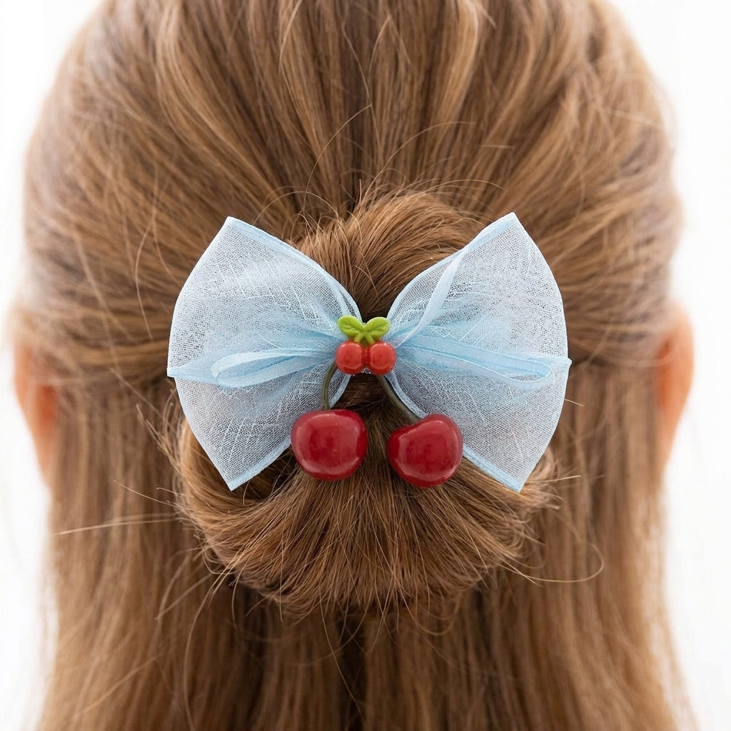 Pinzas para el cabello con moño de tul y cerezas