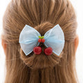 Pinzas para el cabello con moño de tul y cerezas