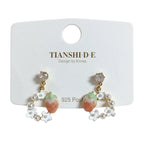 Aretes, diseño corona floral detalle de fresa, pin plata 925