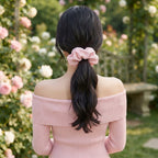 Scrunchie maxi de tela texturizada para el cabello